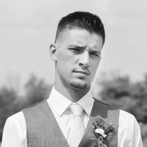 Meet your Posher, Aaron